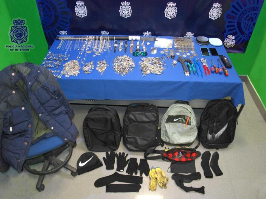 Imagen del material intervenido por la Policía Nacional