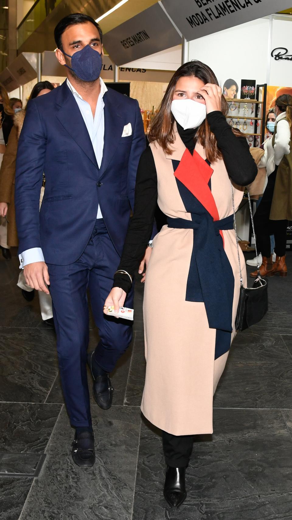 Tana Rivera y Martínez de Irujo junto a su pareja, Manuel Vega, en SIMOF.