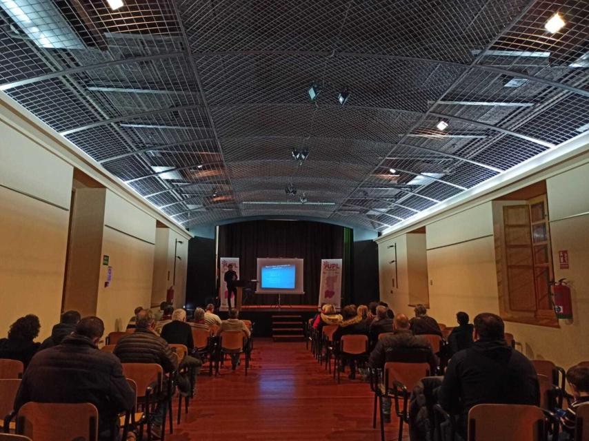 Acto electoral de la UPL en la iglesia vieja de Pizarrales