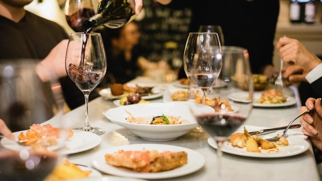 El vino debe estar pensado para acompañar la comida