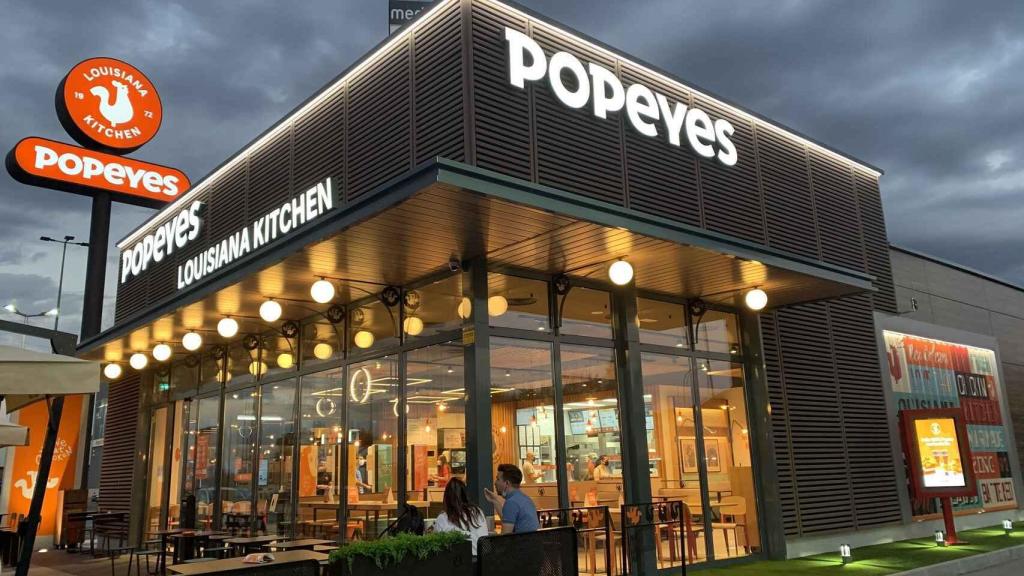 Imagen de uno de los restaurantes de la cadena Popeyes.