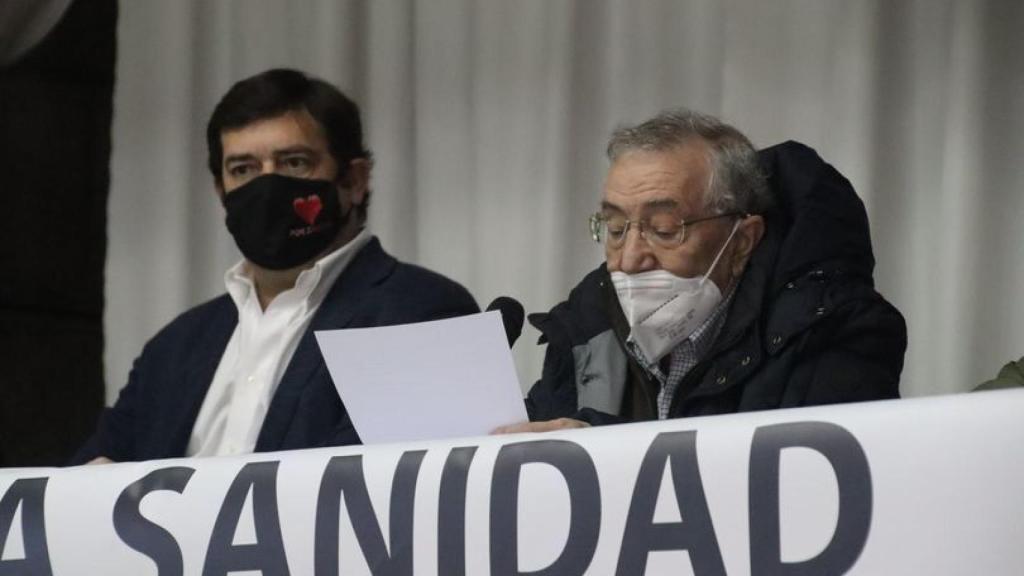 Ángel Macías en la mesa de diálogo de la Plataforma por la Sanidad Pública de Zamora