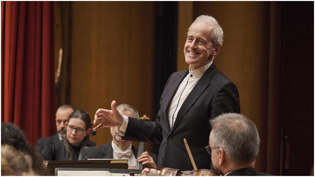 El director de la Real Filharmonía de Galicia, Paul Daniel.