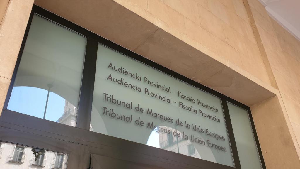 La Audiencia de Alicante condena al hombre por abusar sexualmente de su pareja.