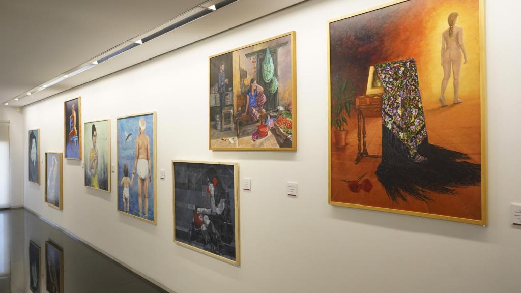 La exposición se ha ubicado en la Sala de Exposiciones del Teatro Zorrilla