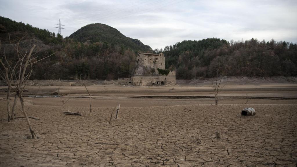 El pantano de La Baells en Bergadá, Barcelona.