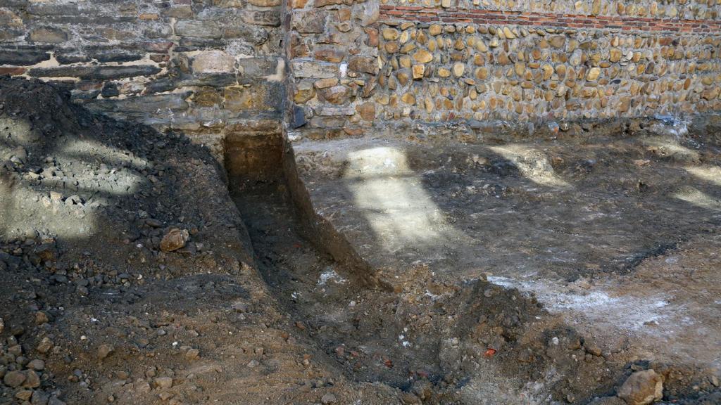 Cata de la muralla tardorromana en León