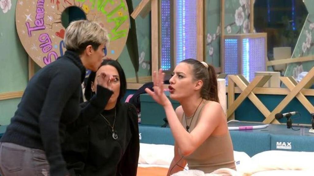 ‘Secret Story’ opta por no emitir la gran bronca entre Brenda y Nissy y las castiga con la nominación