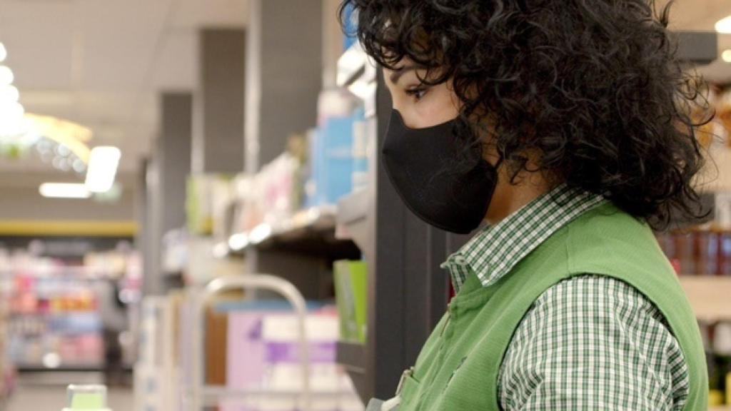 Reconocen a Mercadona como la primera empresa del sector en  facilitar dos días de descanso semanal a la totalidad de trabajadores de  sus tiendas.