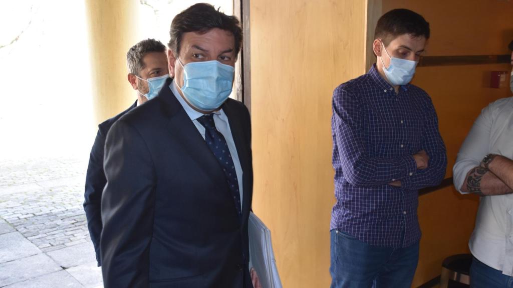 Fernández Carriedo a su llegada al Consejo de Gobierno autonómico