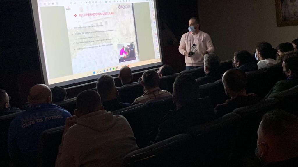 Juanje Martín explica el ejemplo de Rafa Nadal en la casa hermandad del Rocío.