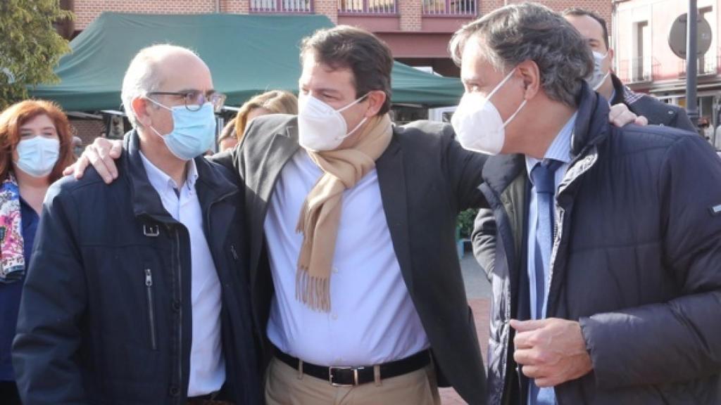 Rubén Cacho / ICAL . El candidato del Partido Popular a la Presidencia de la Junta, Alfonso Fernández Mañueco, visita la localidad salmantina de Peñaranda de Bracamonte