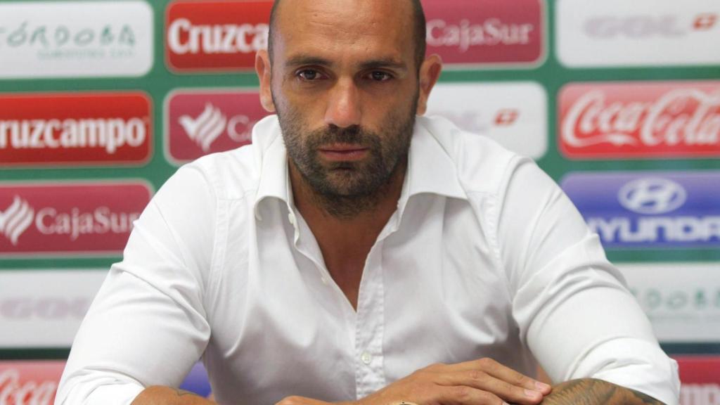 Raúl Bravo durante una rueda de prensa