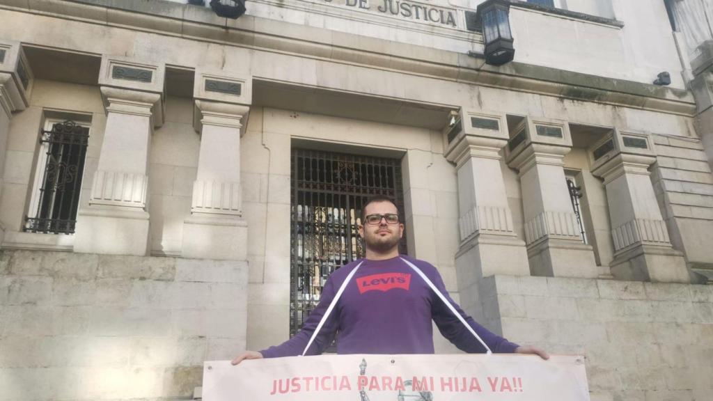 José Manuel López protesta en el TSXG.