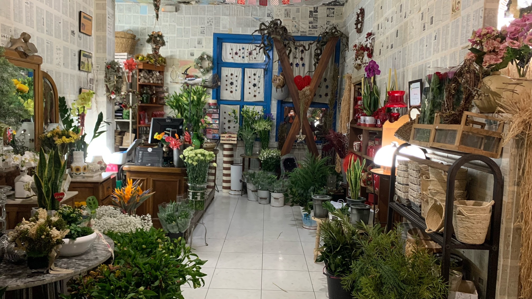 Floristería Xazmín, en Sanjurjo Badía. Imagen: Treintayseis