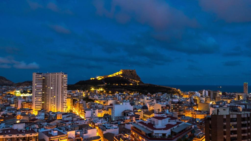 Alicante sortea dos cenas por San Valentín en la ciudad, participar es muy sencillo