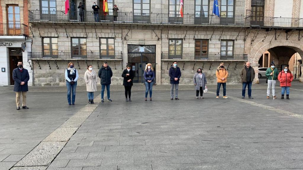 Minuto de silencio por Borja en Medina