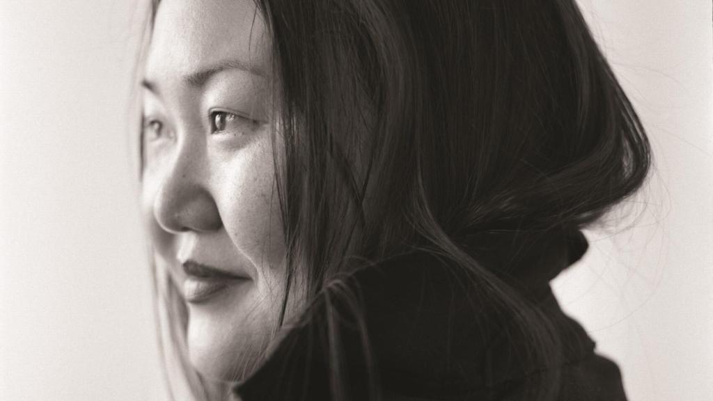 Hanya Yanagihara, autora de 'Al paraíso' (Lumen). Foto: Brigitte Lacombe