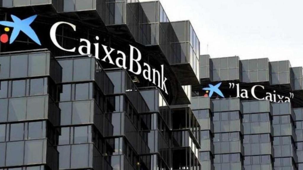 Oficinas de CaixaBank en la Avenida Diagonal, de Barcelona./