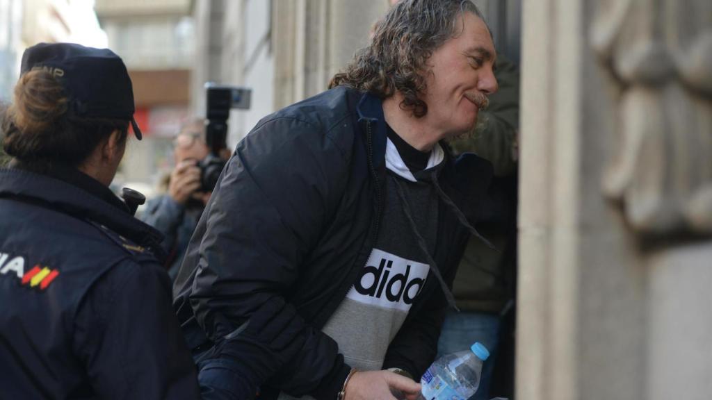 Sito Miñanco entrando al Juzgado de Instrucción nº 2 de Cambados.