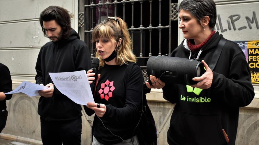 Un momento de la lectura del manifiesto.