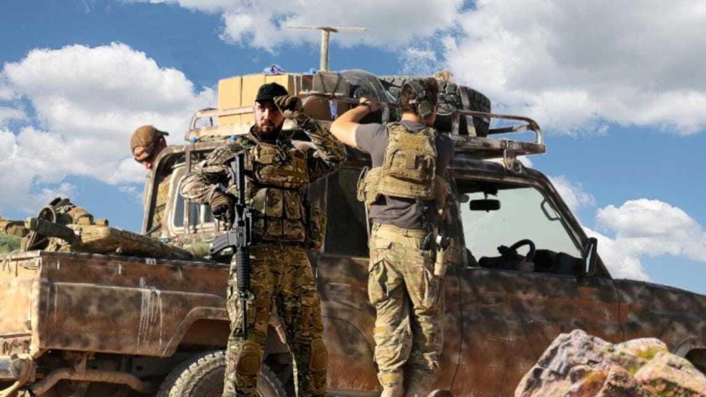 Parte del grupo de instrucción en Srpska.