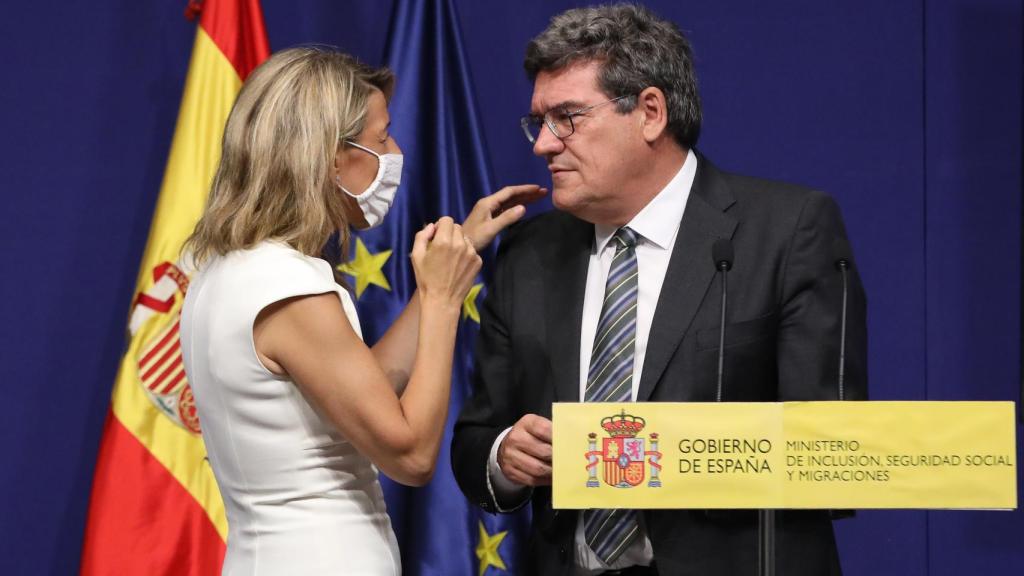 Yolanda Díaz y José Luis Escrivá.