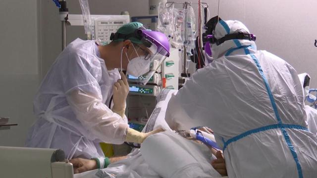 El descenso en el número de contagios en la Comunidad Valenciana contrasta con el aumento en las muertes.