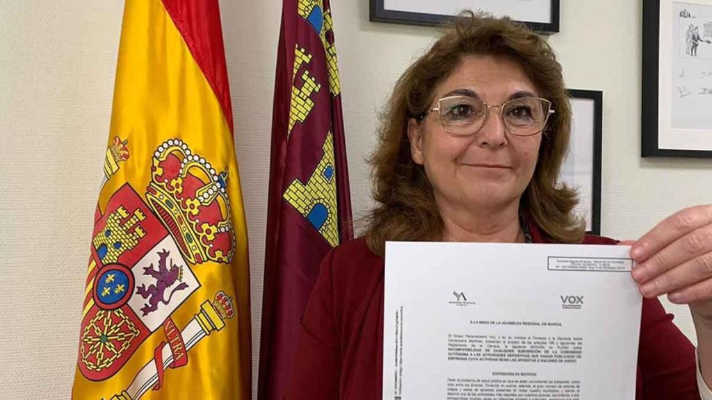 La consejera de Educación, Mabel Campuzano, en una foto difundida por el Grupo Parlamentario Vox.