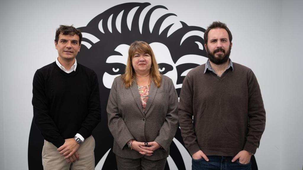 Javier González Domínguez, Chief Innovation Officer en EVO, Luisa Casañer, Head of Data Strategy en Ibermática, y Alberto Iglesias Fraga, subdirector de D+I.