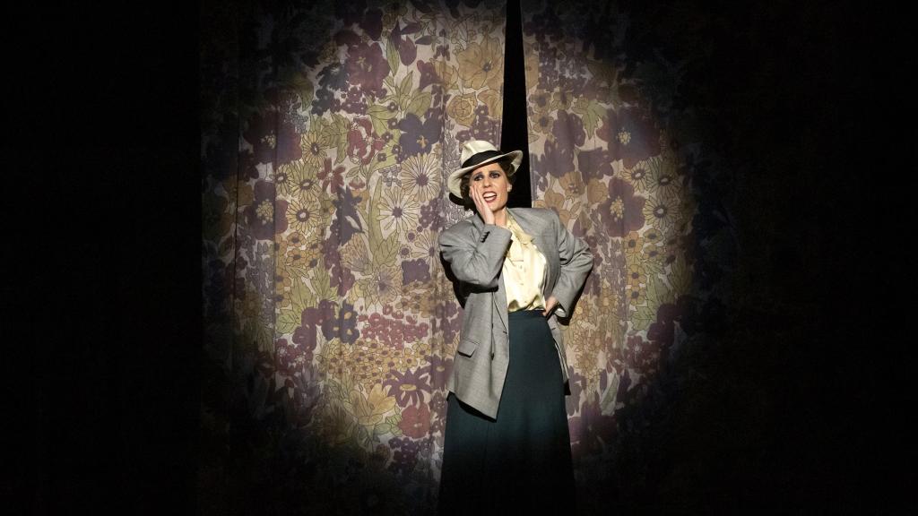 Diana Navarro en el papel de Concha Piquer en el estreno de 'En tierra extraña' en el Cervantes.