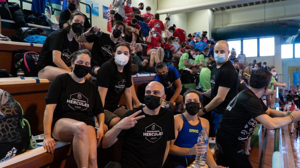 El Club Hércules Termaria de A Coruña triunfa en la liga gallega de natación master