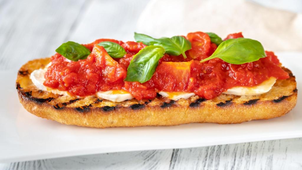 Tosta de tomate y mozzarella - AlexPro9500