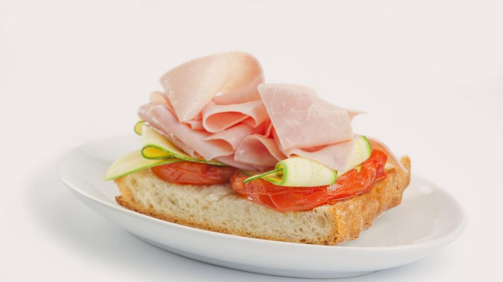 Tosta de jamón cocido - ALEAIMAGE