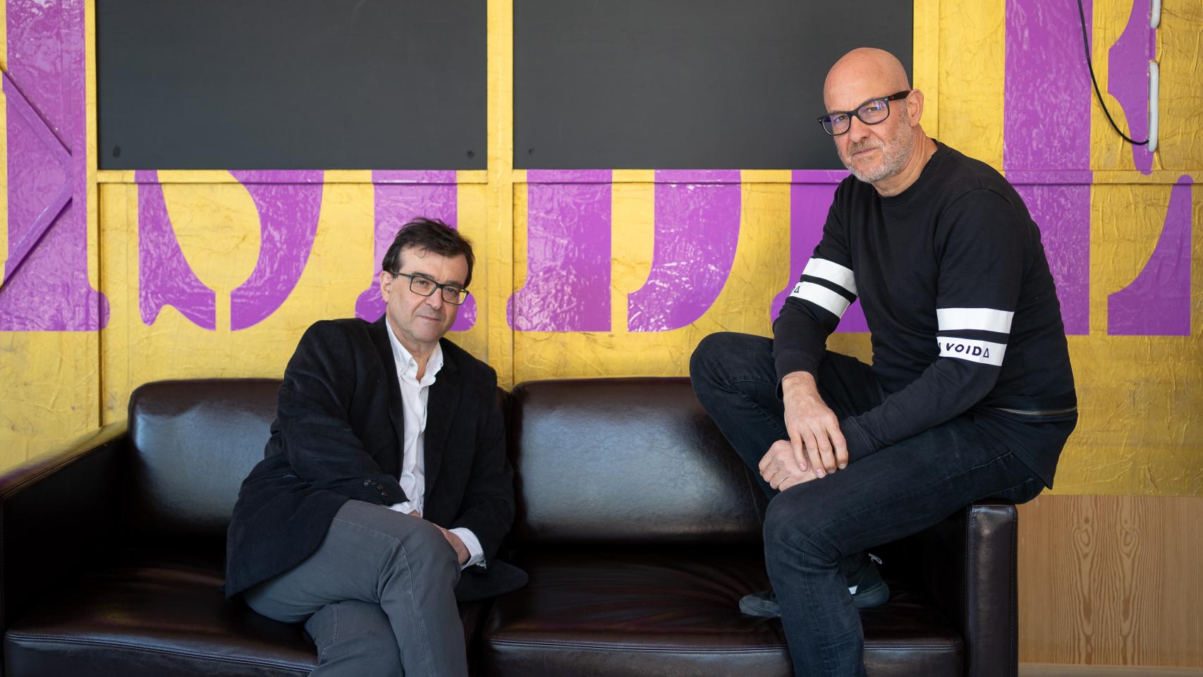 El escritor Javier Cercas y el dramaturgo Alex Rigola.