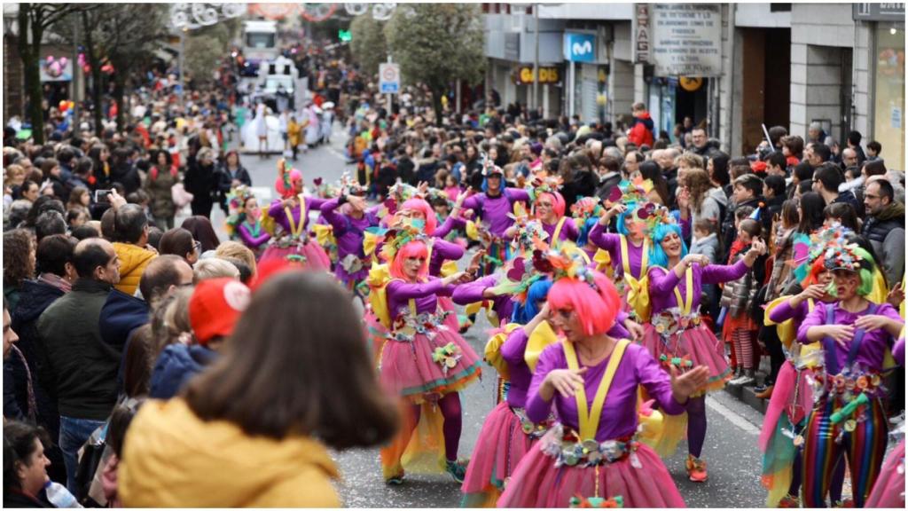 El Entroido por las calles de Santiago en 2020.