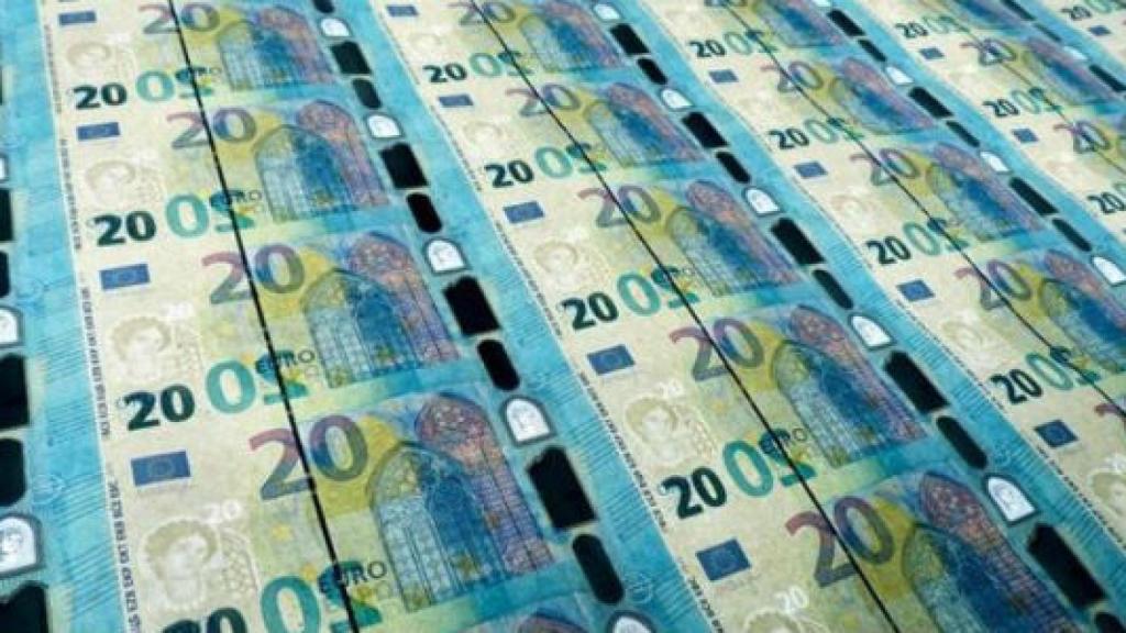 Dinero. Imagen de archivo