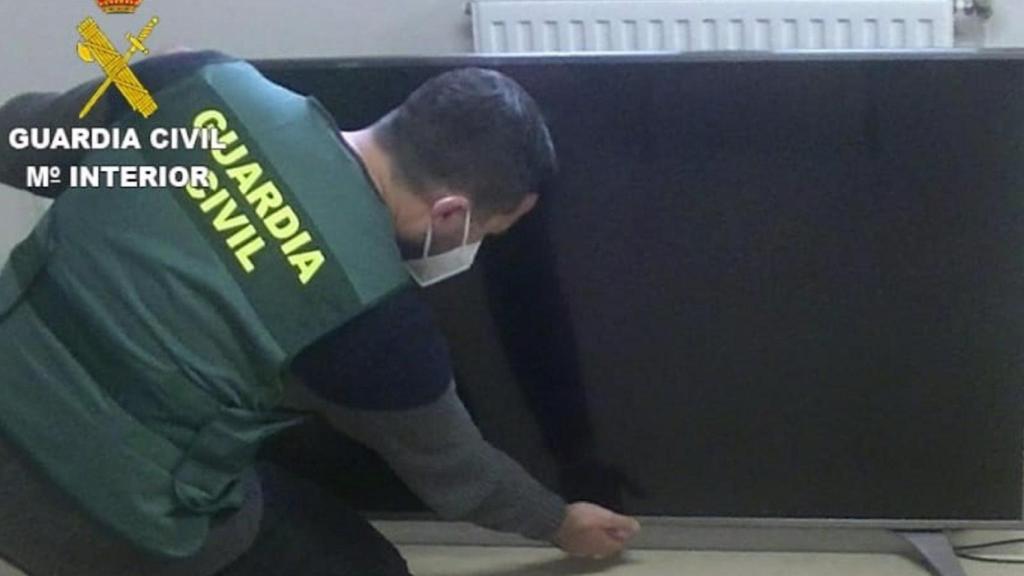 La Guardia Civil ha detenido a un vecino de Fisterra como presunto autor de más de una docena de iliciticos penales contra el Patrimonio en Costa da Morte.