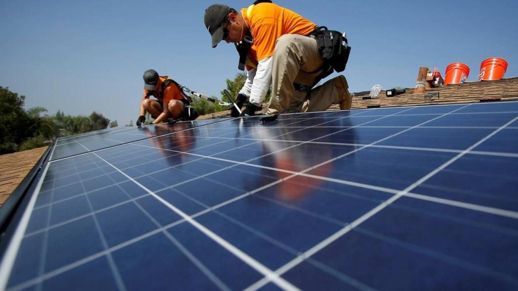 Instaladores de autoconsumo solar fotovoltaico.