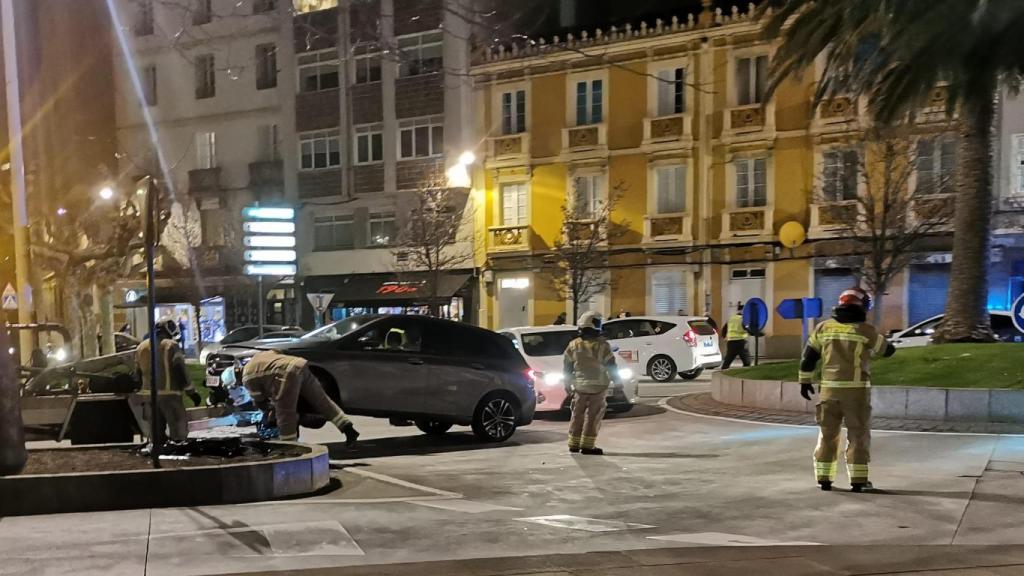Accidente en la plaza de As Atochas en A Coruña.