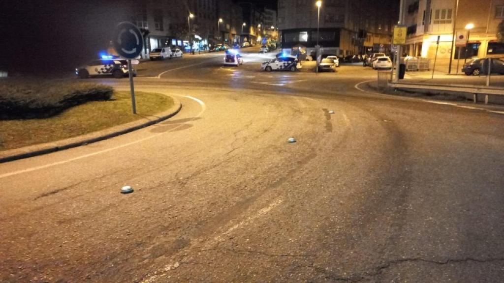 Control policial en la zona de Costa da Tapia, en Cambre.