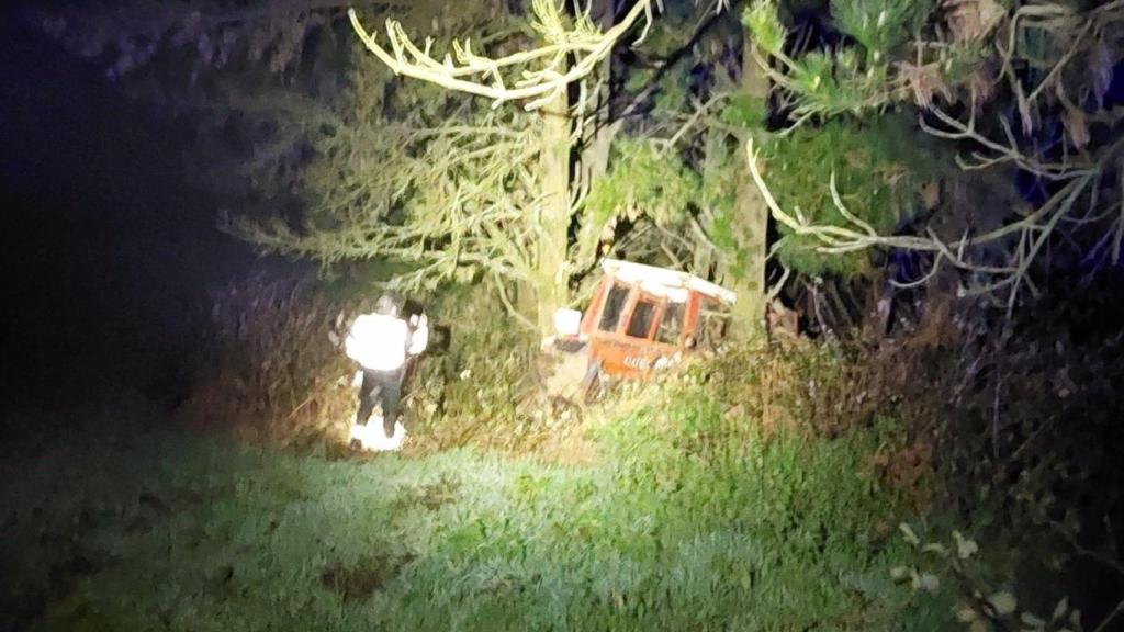 Un hombre de 56 años muere al despeñarse por una colina cuando iba a atender ganado.