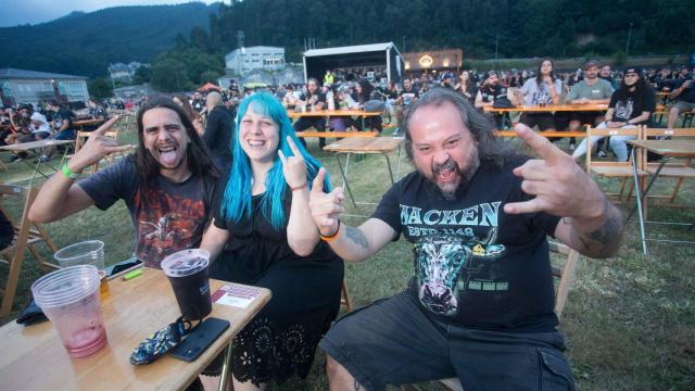 Varias personas acuden al festival Resurrection Fest Estrella Galicia Limited 2021.