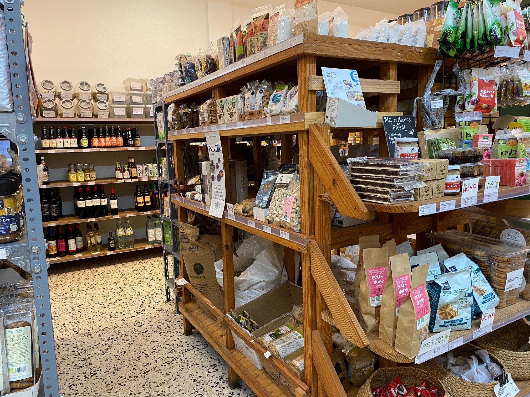 Tienda de la cooperativa Árbore en Vigo. Foto: Treintayseis