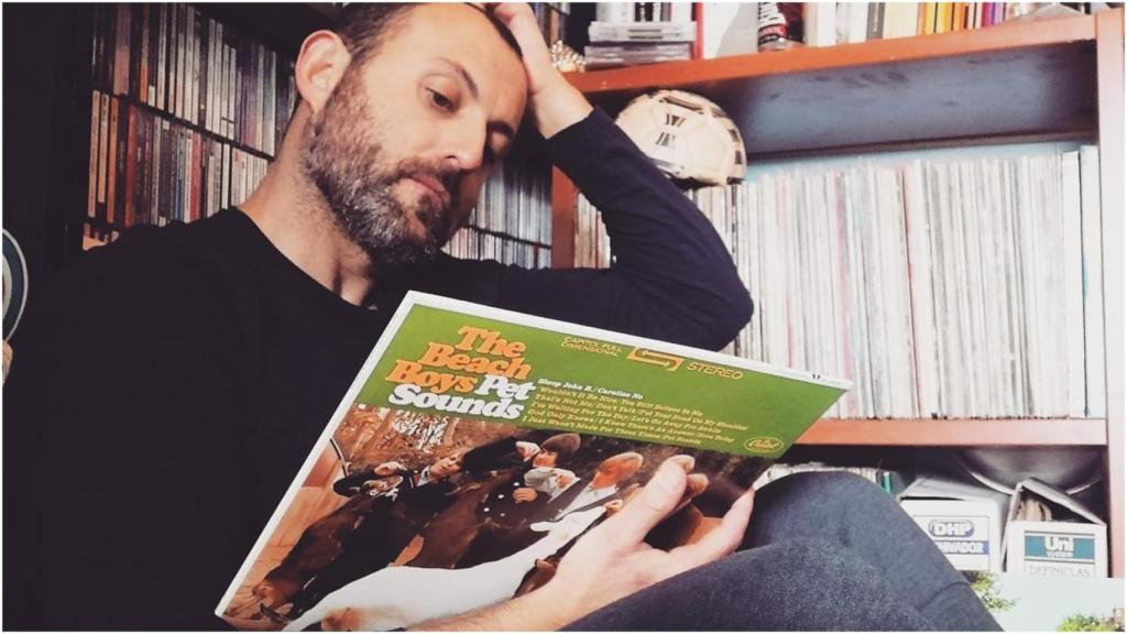 El lucense escribe en Ferrol su segunda novela