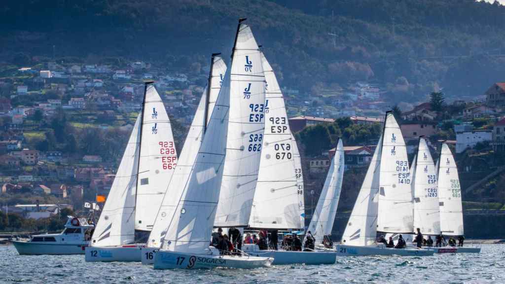 Una de las salidas en la ría de Vigo en el acto anterior.