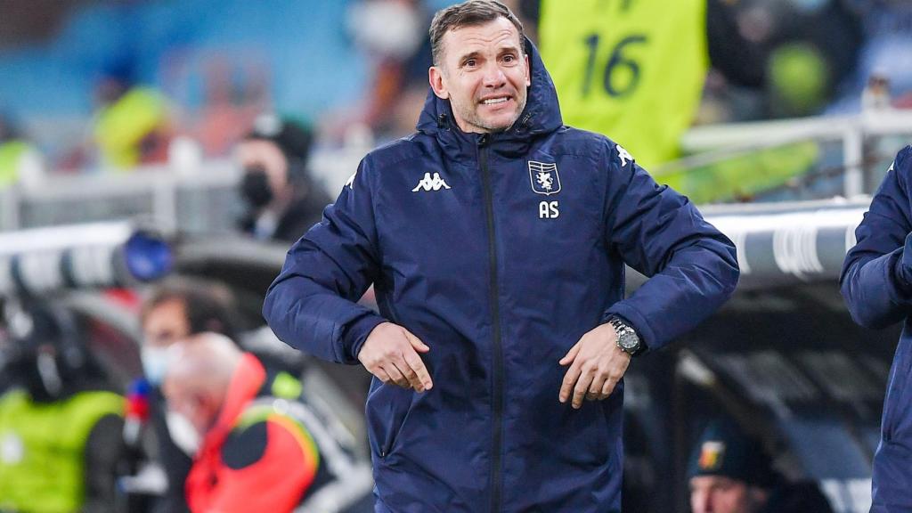 Andriy Shevchenko durante un partido del Genoa