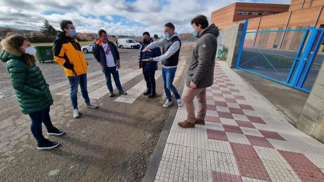 Visita del alcalde de Villaquilambre a las obras