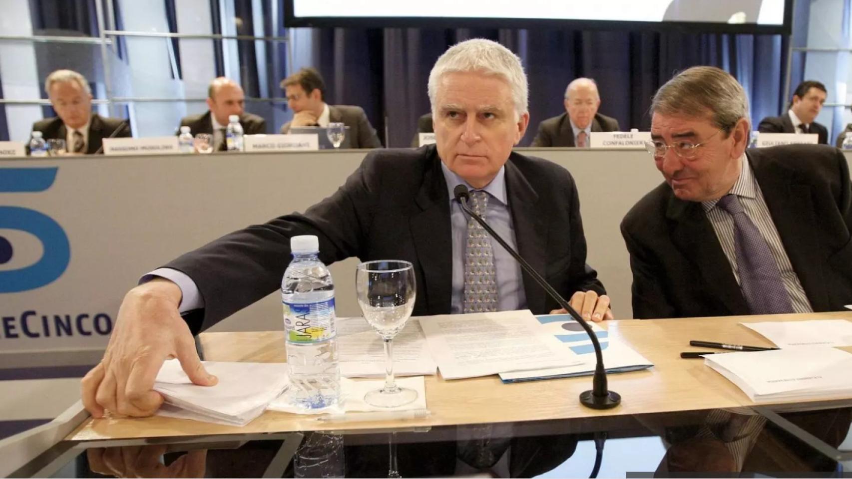 Paolo Vasile junto a Alejandro Echevarría