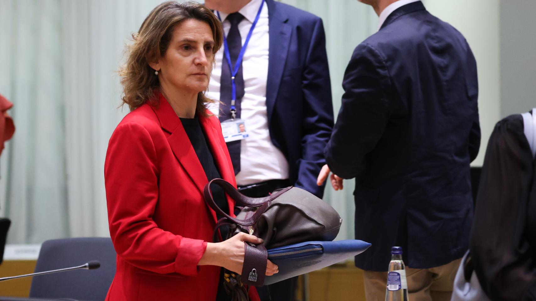 La vicepresidenta tercera, Teresa Ribera, durante la reunión de ministros de Medio Ambiente este jueves en Bruselas